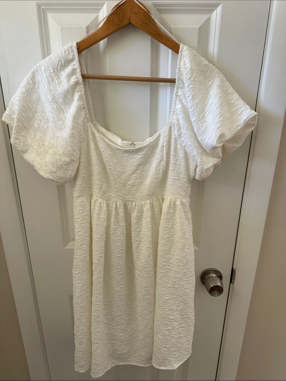 Altar'd State Cream Textured Puff-Sleeve Tunic